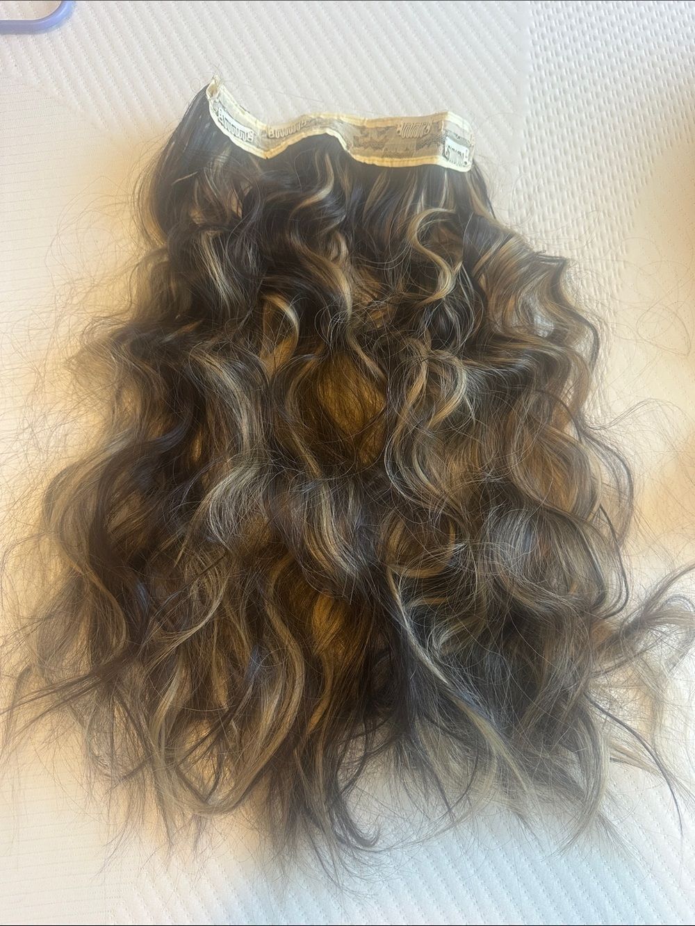 Clips In Hair Extensions - Light Brown - Picture 4 of 7